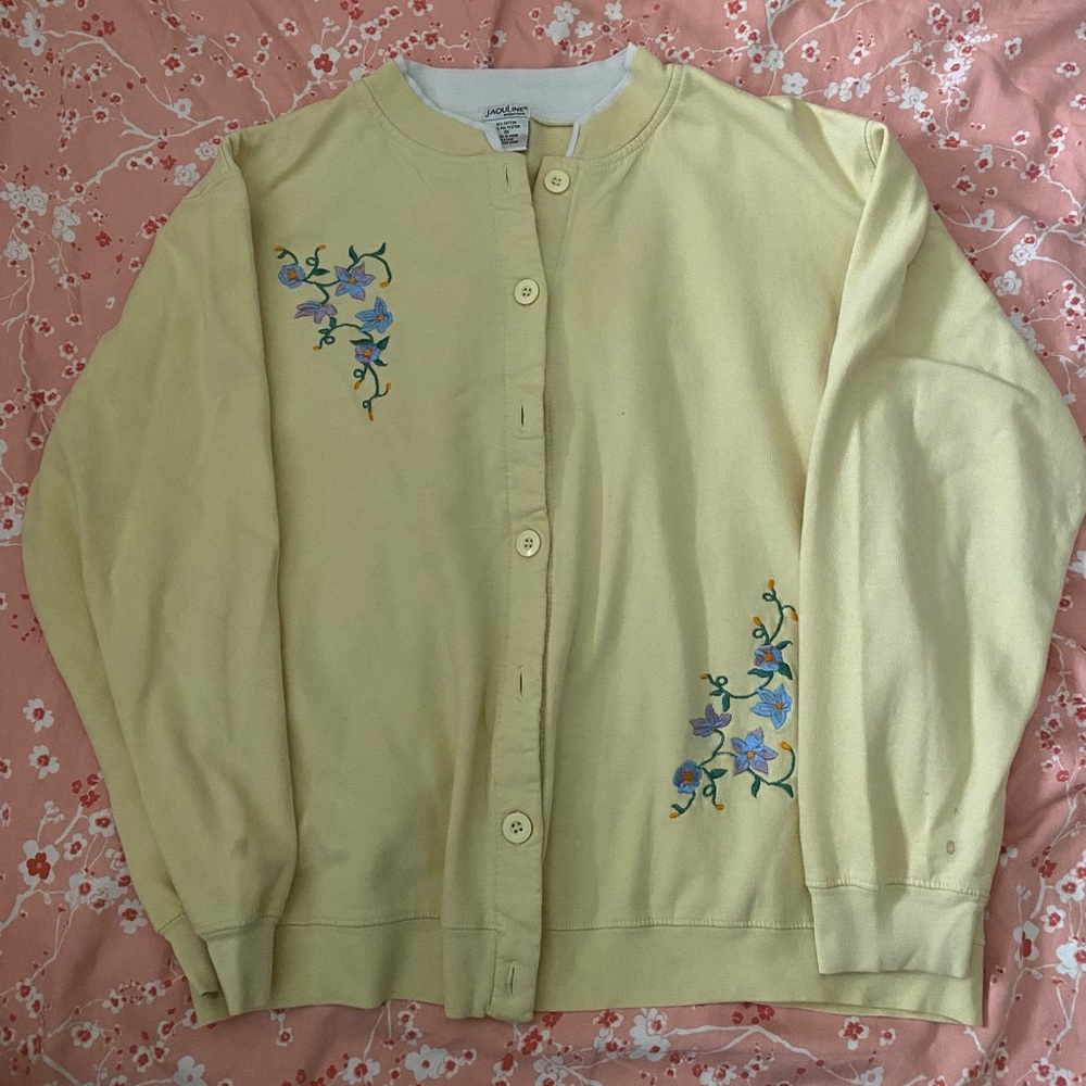Yellow Floral Grandma Cardigan 💛💚